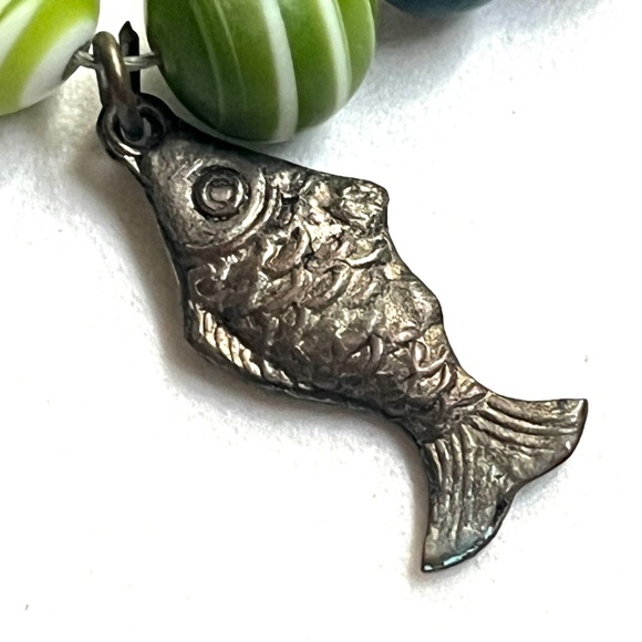 Silver Fish, Striated Green & Teal Beads- Necklace with lobster clasp. EUC - Picture 3 of 9